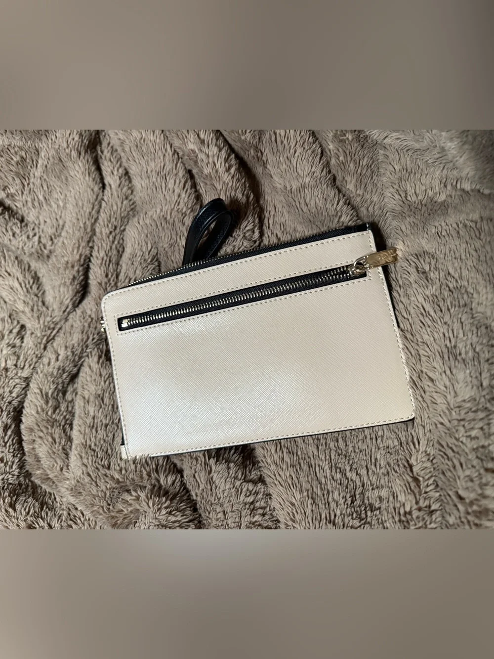 kate spade Black & Cream Two-Tone Wristlet